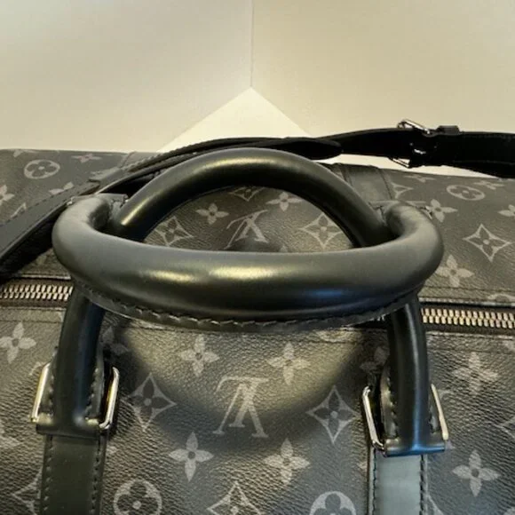 Louis Vuitton Keepall Bandouliere 55 Monogram Eclipse Duffle Bag - Picture 4 of 11